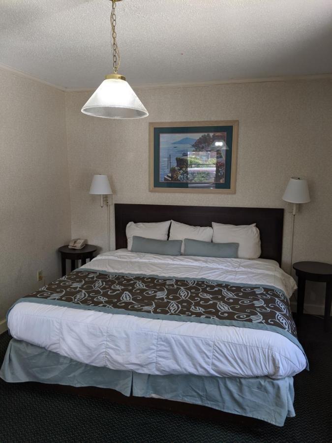Azalea Inn & Suites Wilmington Esterno foto